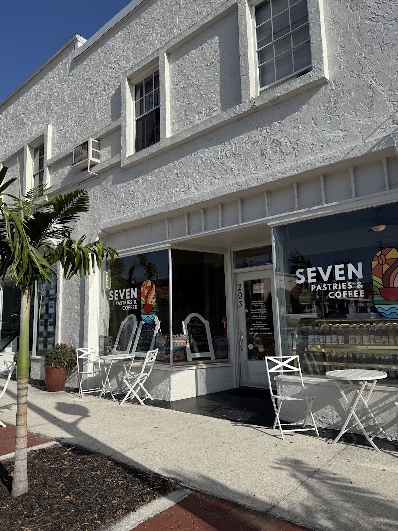 Seven Coffee & Pastries