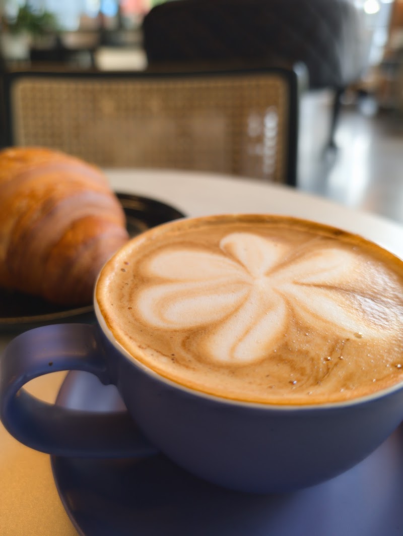 Dento Piano Cafe and Bar