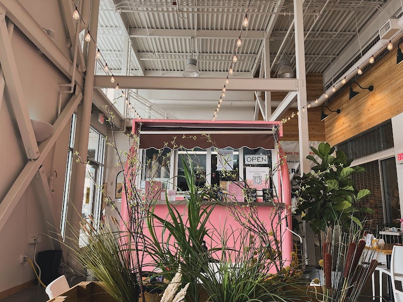 The Little Pink Coffee Trailer (La Camionnette Coffee)