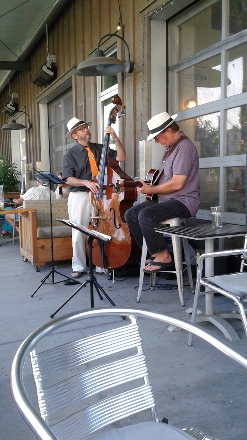 The Garden Taproom and Espresso Bar at Community Market
