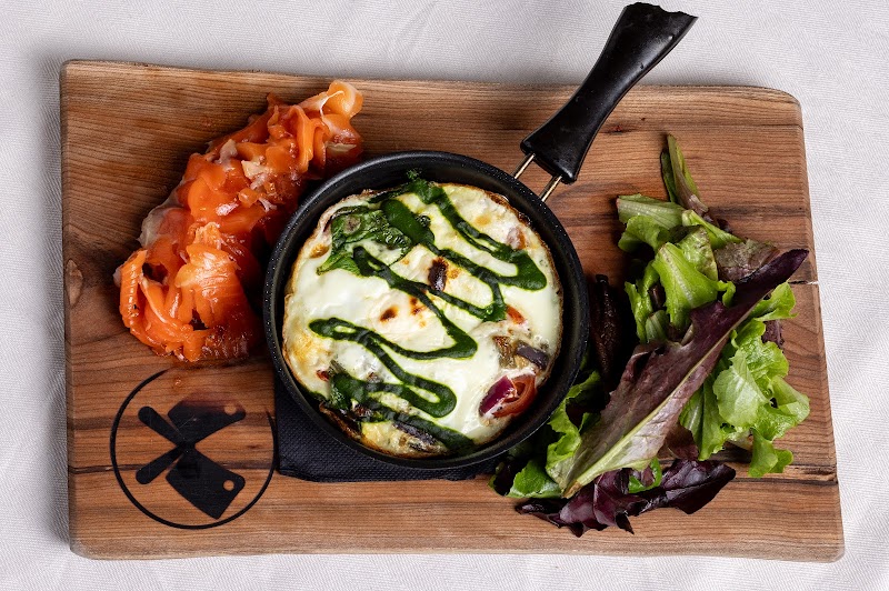 Sonoma's Best Coffee Shop On The Plaza