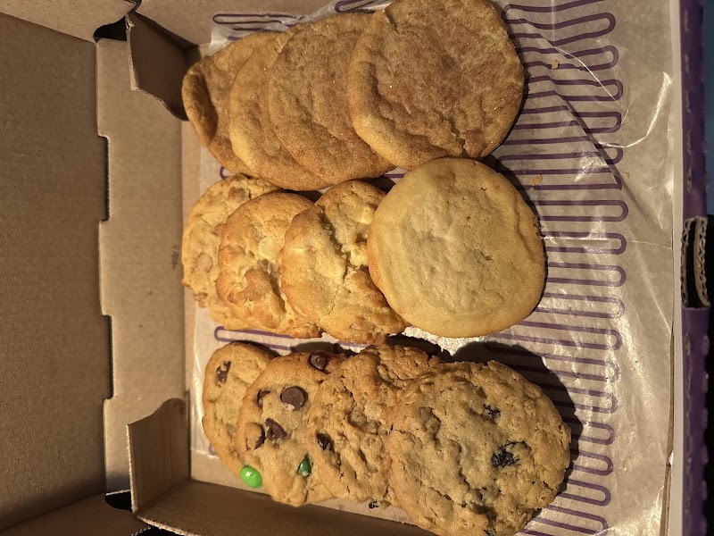 Insomnia Cookies