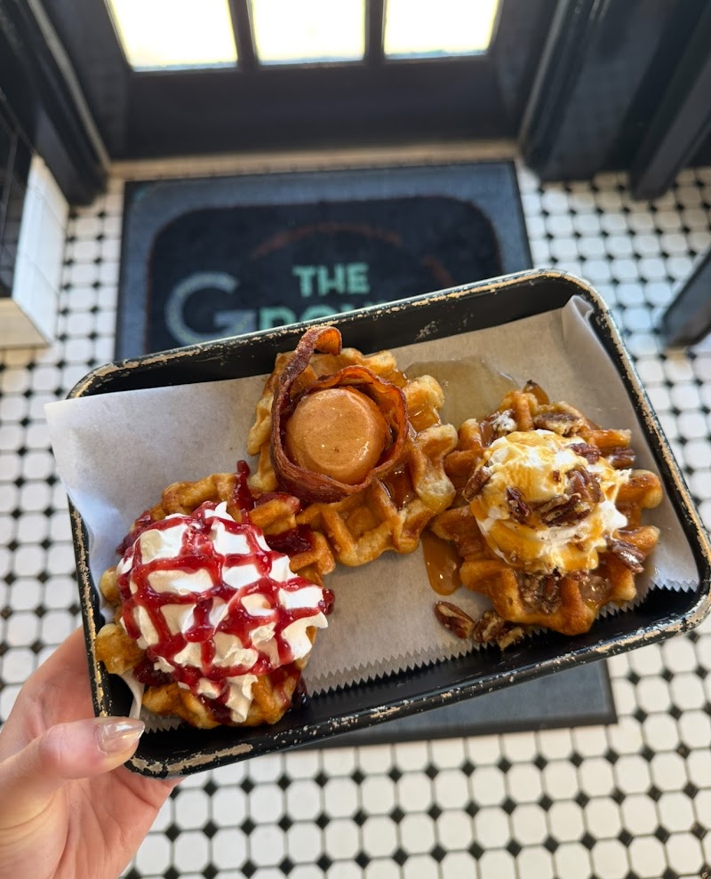 The Ground-A-Bout Marquette