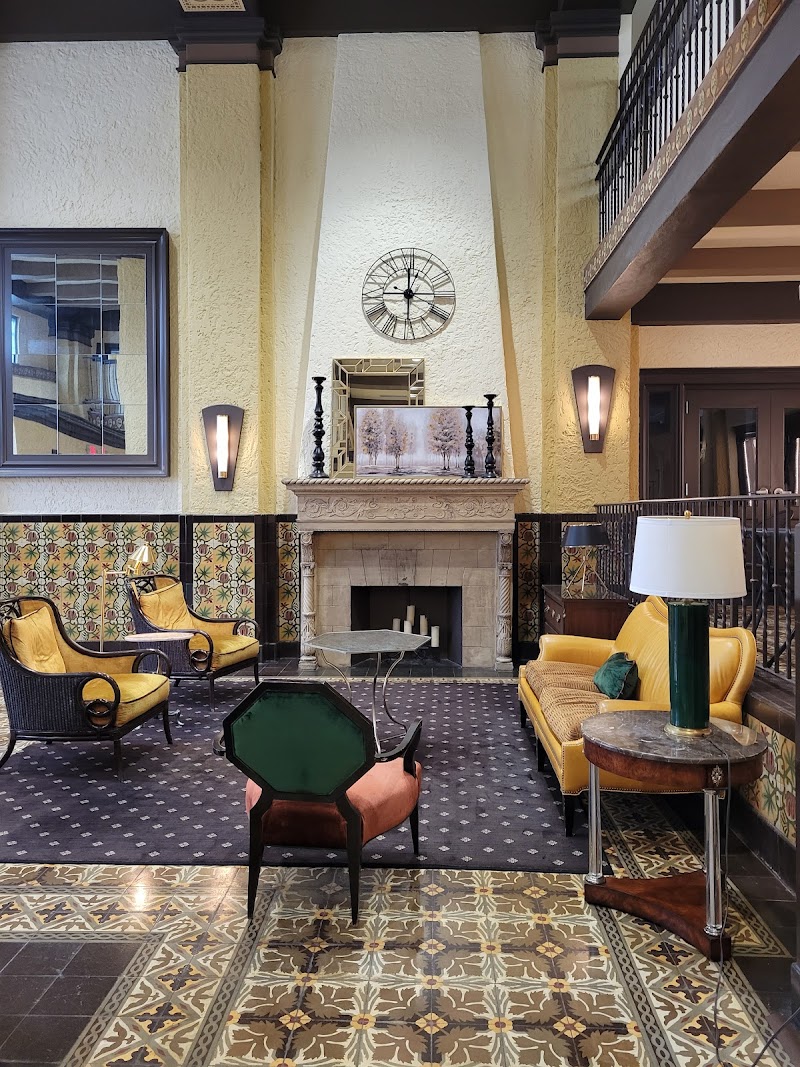 The Ground-A-Bout Marquette