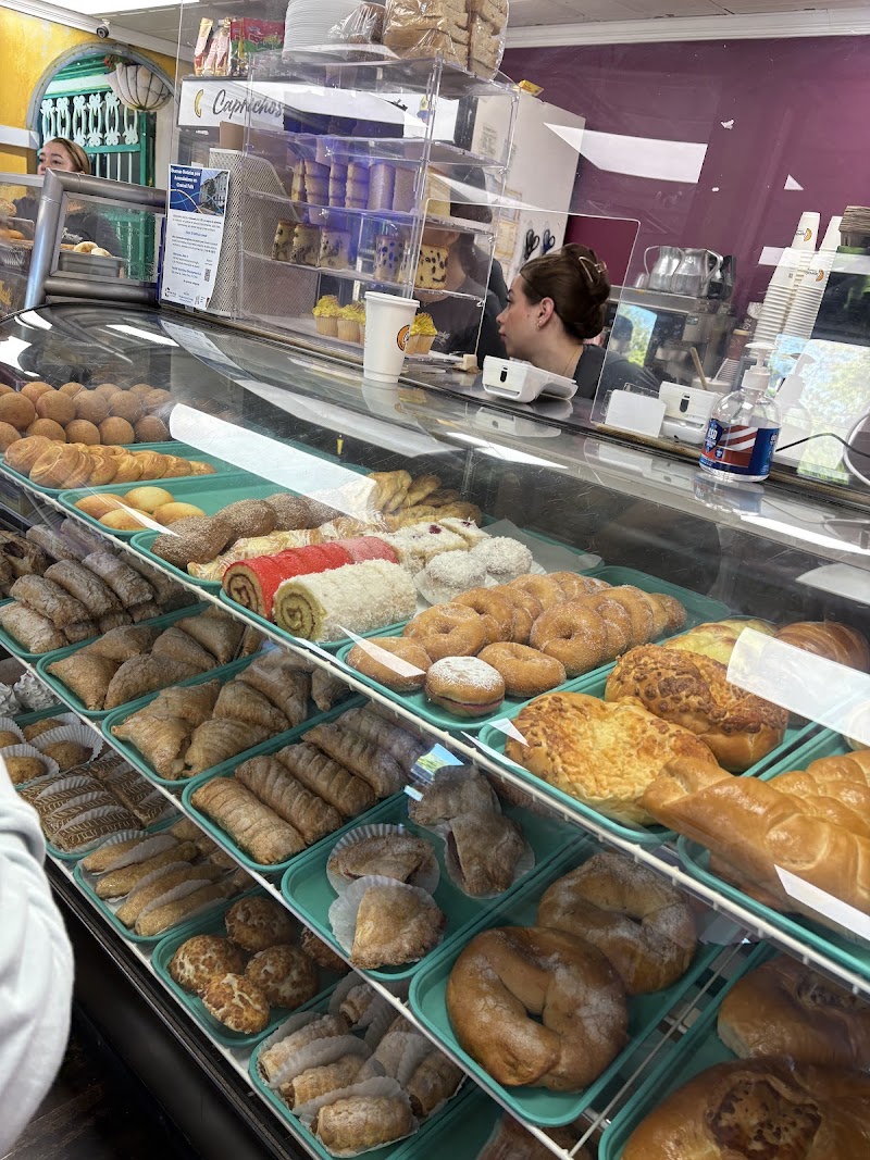 Caprichos Antioquenos Bakery