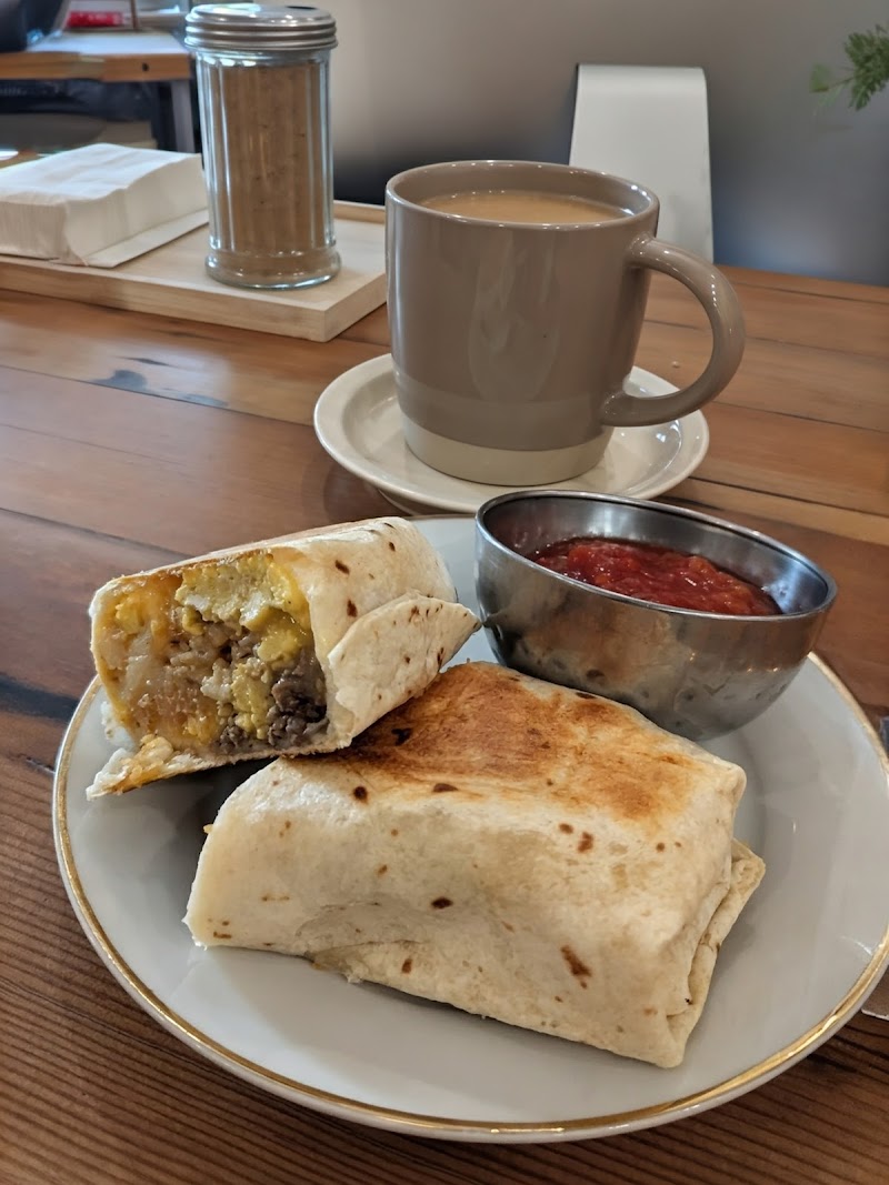 Earl’s Cafe @ Warner Hotel