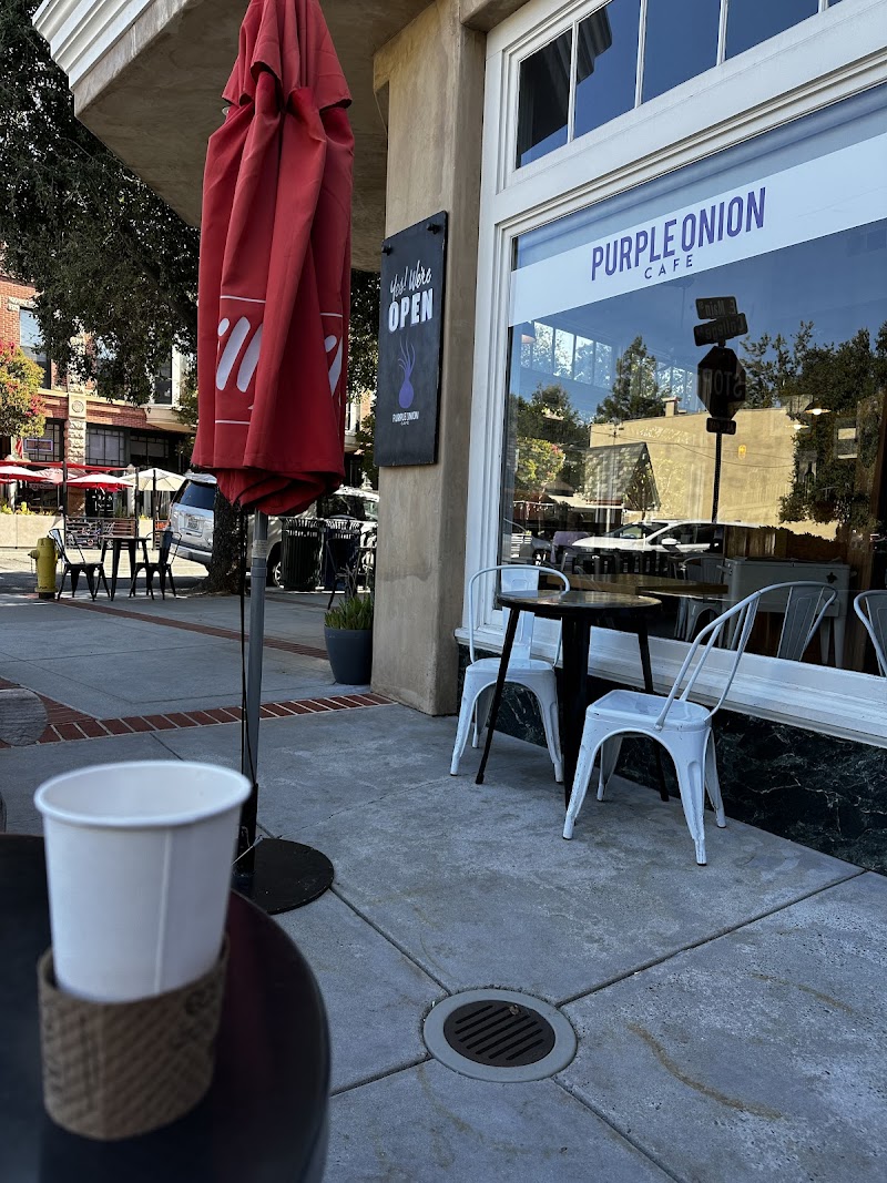 Purple Onion Café