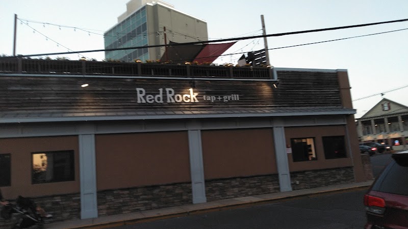 Red Rock Tap + Grill