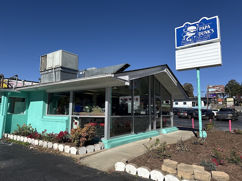 Papa Dunk's Family Kitchen