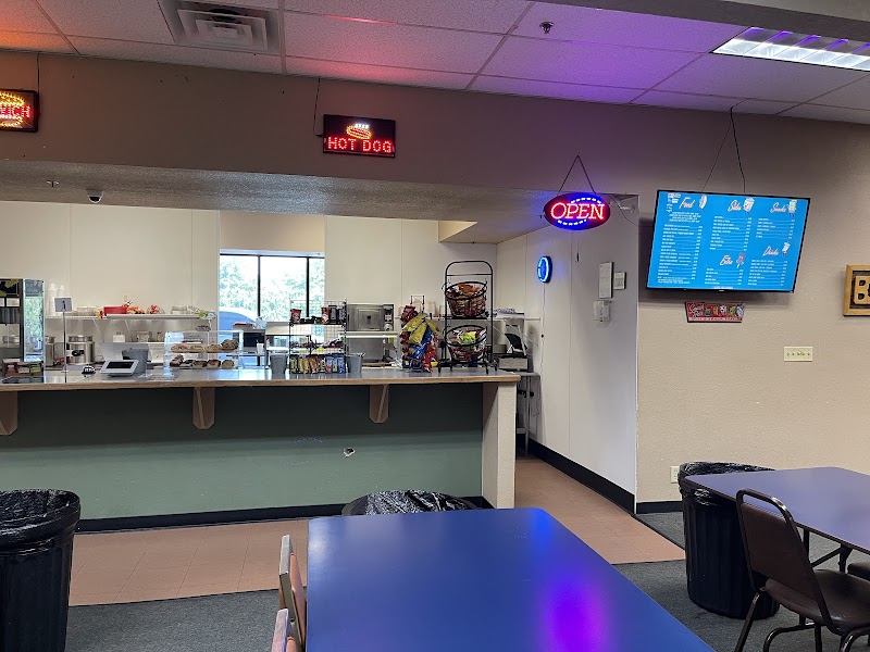 4 CORNERS CAFE @ Bingo Planet Loveland