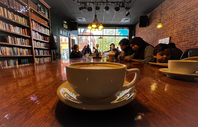 Bucer's Coffee House Pub