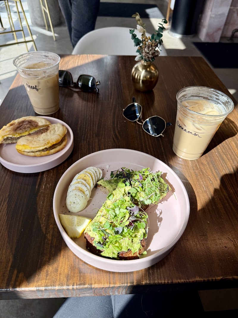 Side Pony Coffee & Cocktails