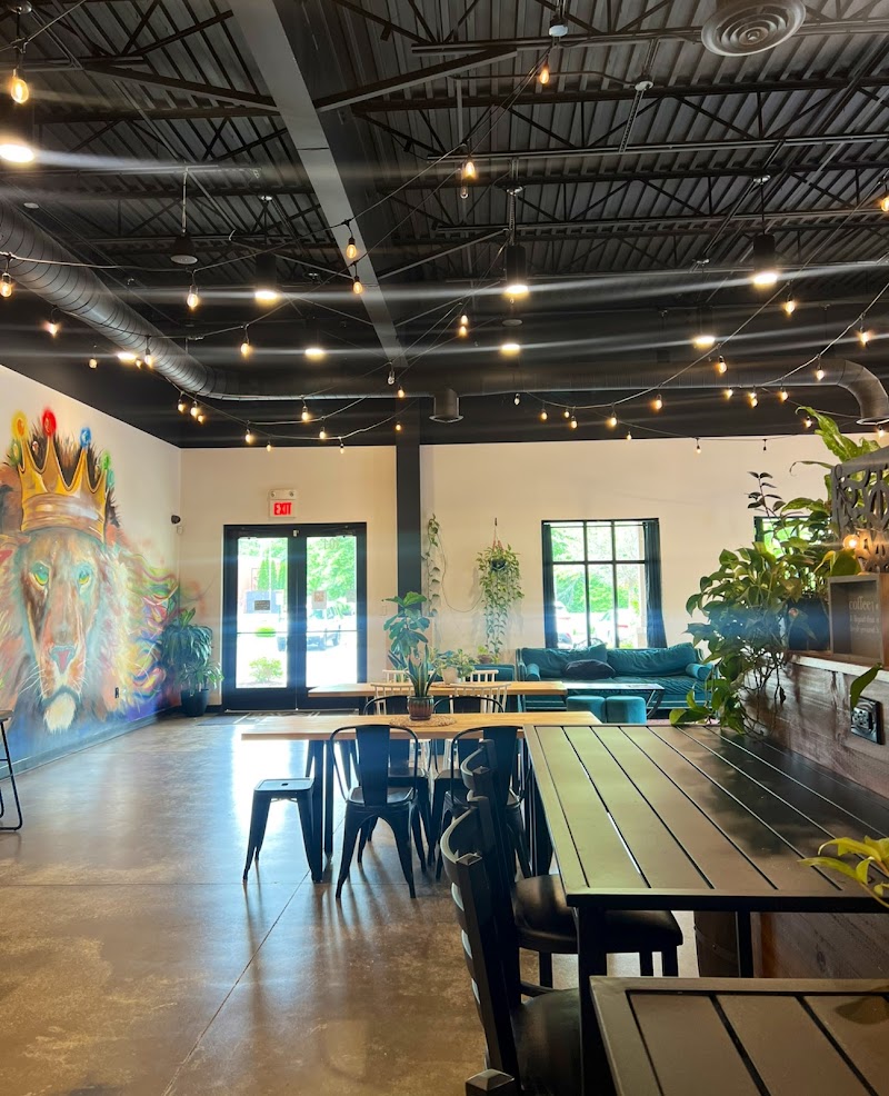 Kávé at House of Haggai