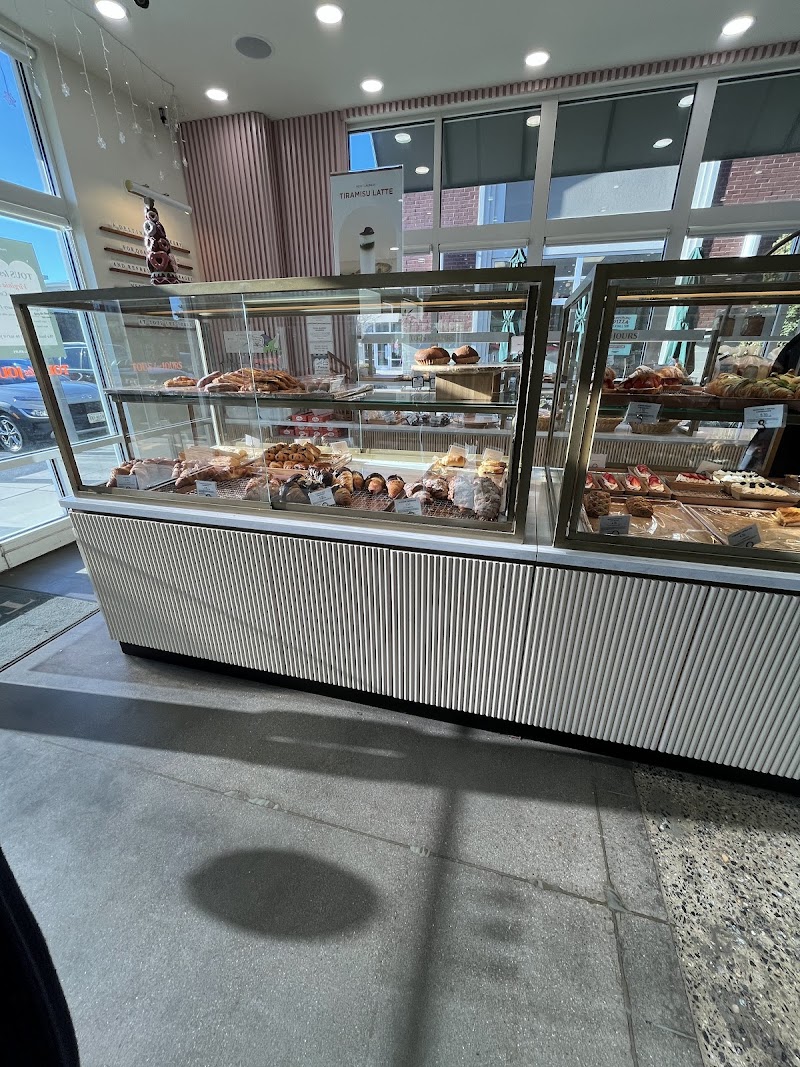 Tous les Jours Bakery & Cafe - Newport News