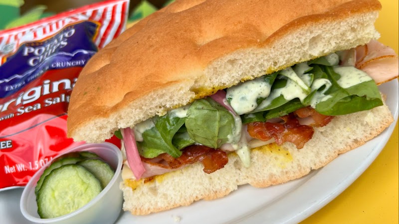 Moke's Coffee & Kitchen