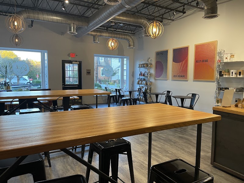 Grit Coffee, Libbie Grove