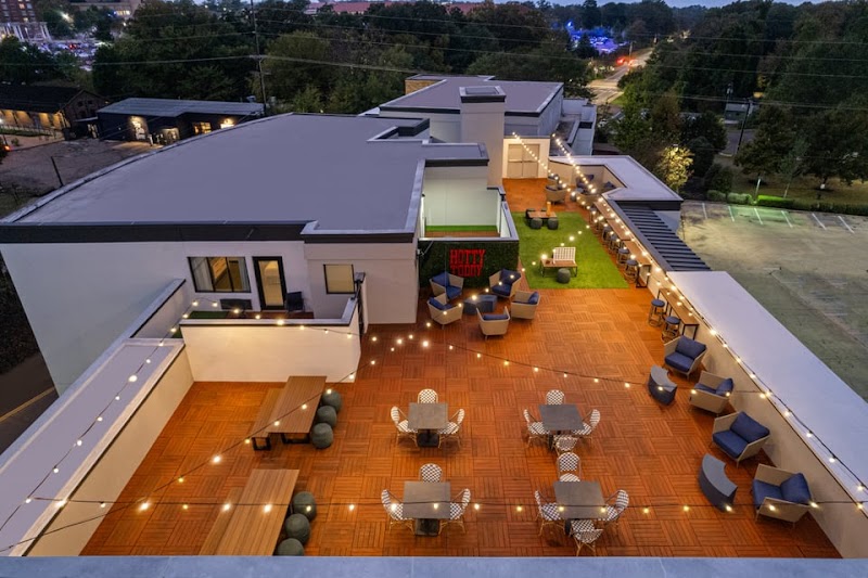 Rhythm & Rye Rooftop Tavern