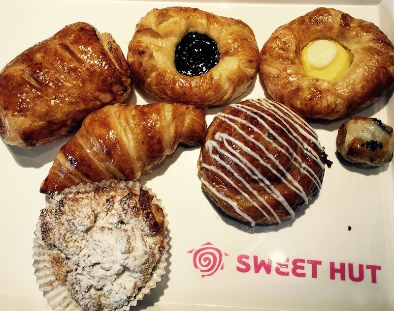 Sweet Hut Bakery Cafe