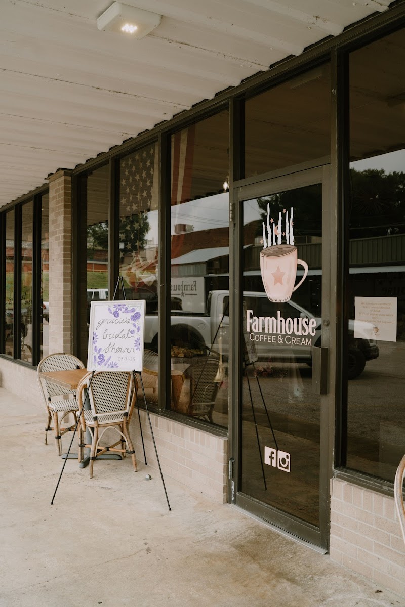 Farmhouse Coffee & Cream