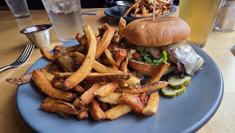 Roots the Restaurant