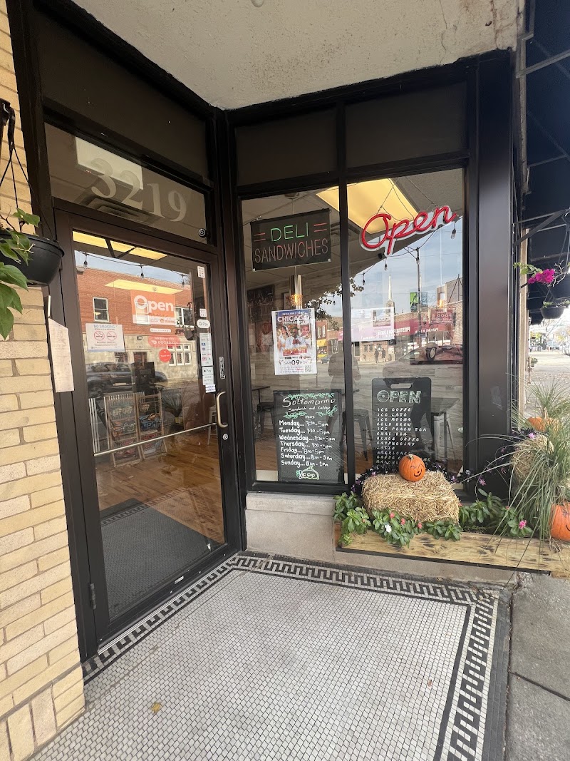 SOTTOMARINO SANDWICH AND CAFE