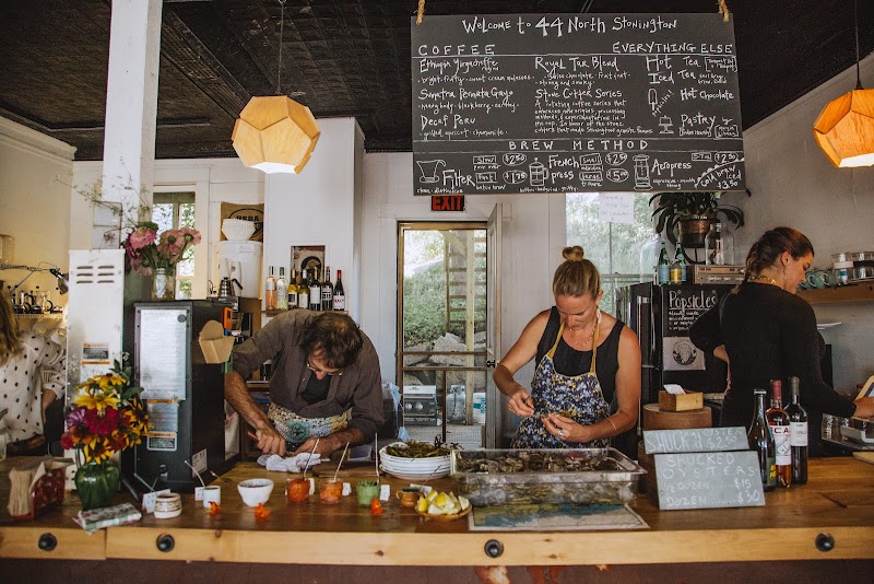 44 North Coffee - Stonington Café