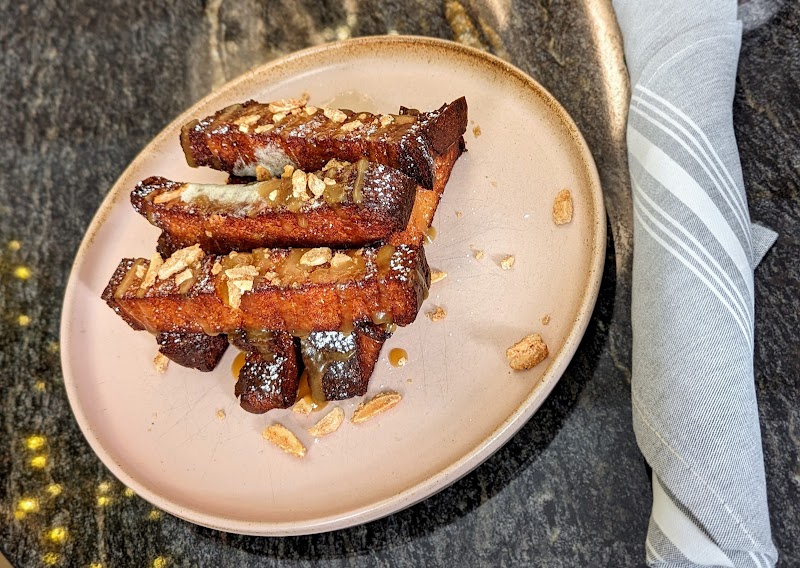 Lobby Market by Hotel Kansas City