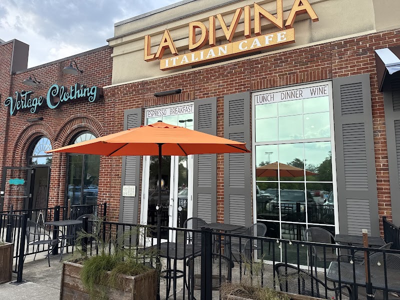 La Divina Italian Coffee Cafe