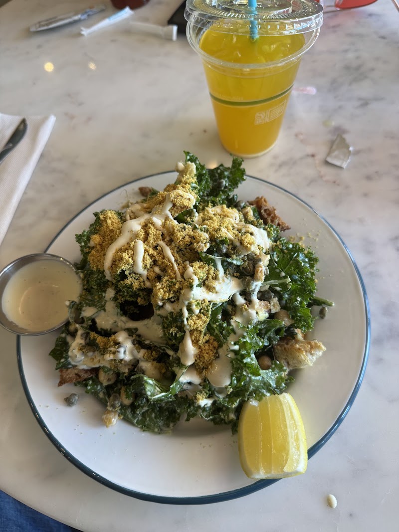 MÖV Marketplace Cafe