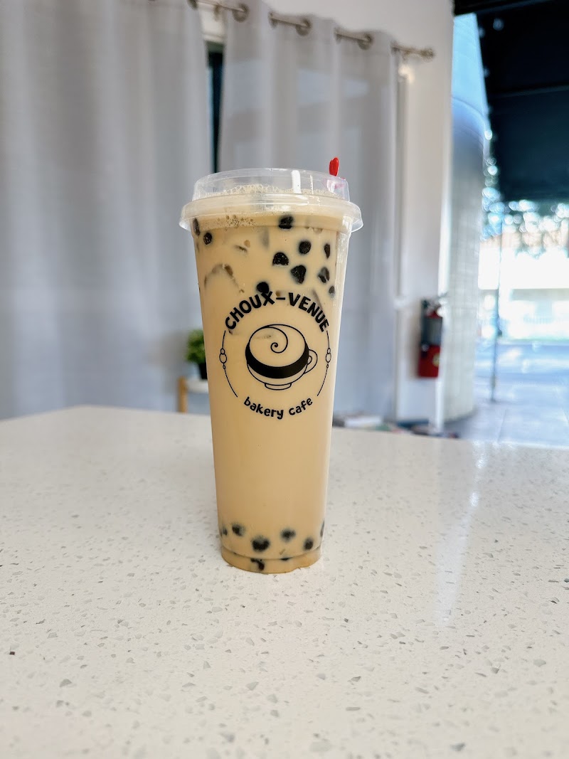 Choux-Venue Bakery Cafe