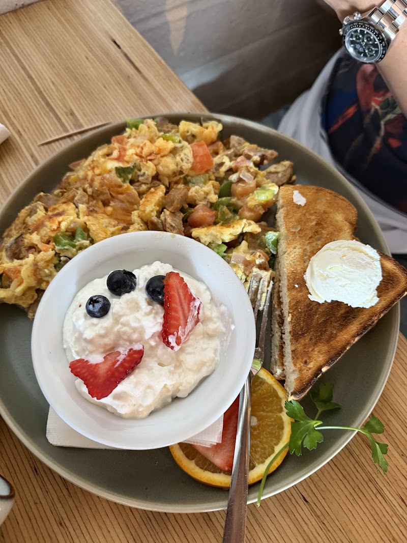 Honey's Bistro & Bakery