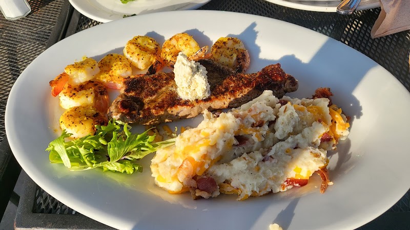 The Waterfront Grill & Cafe