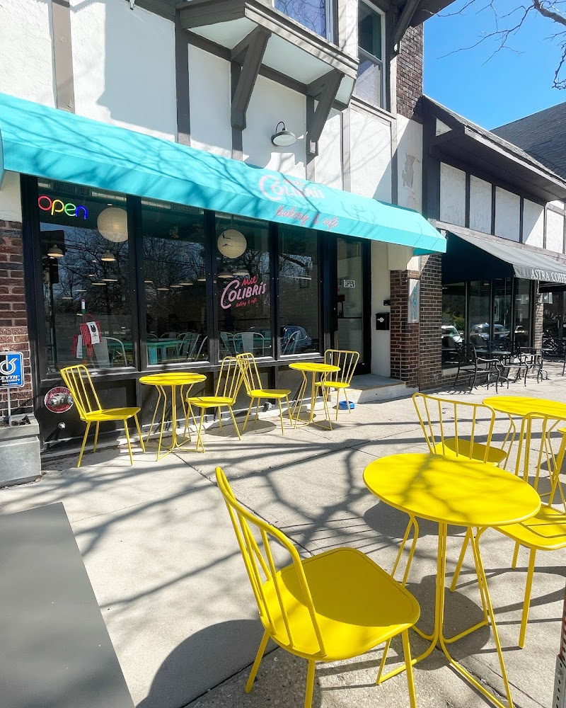 Mil Colibris Bakery and Cafe