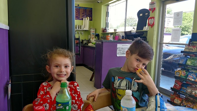 Counter Culture Line Ave.