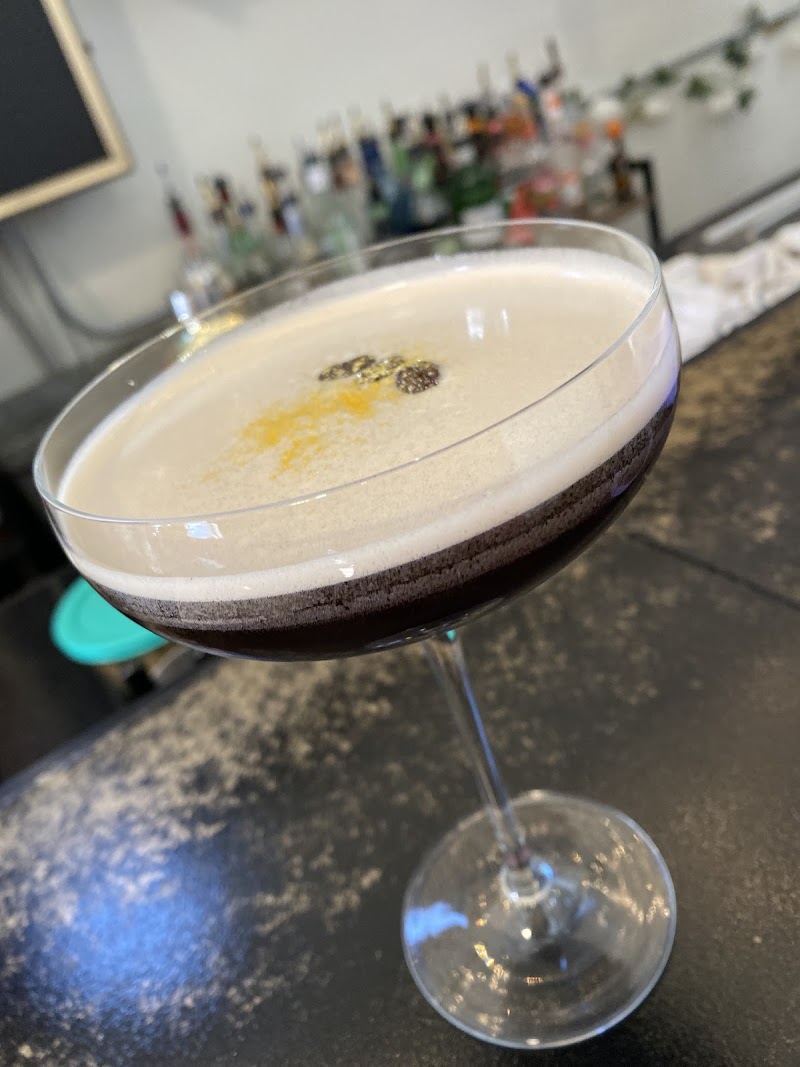 D'z Lounge Coffee & Cocktails