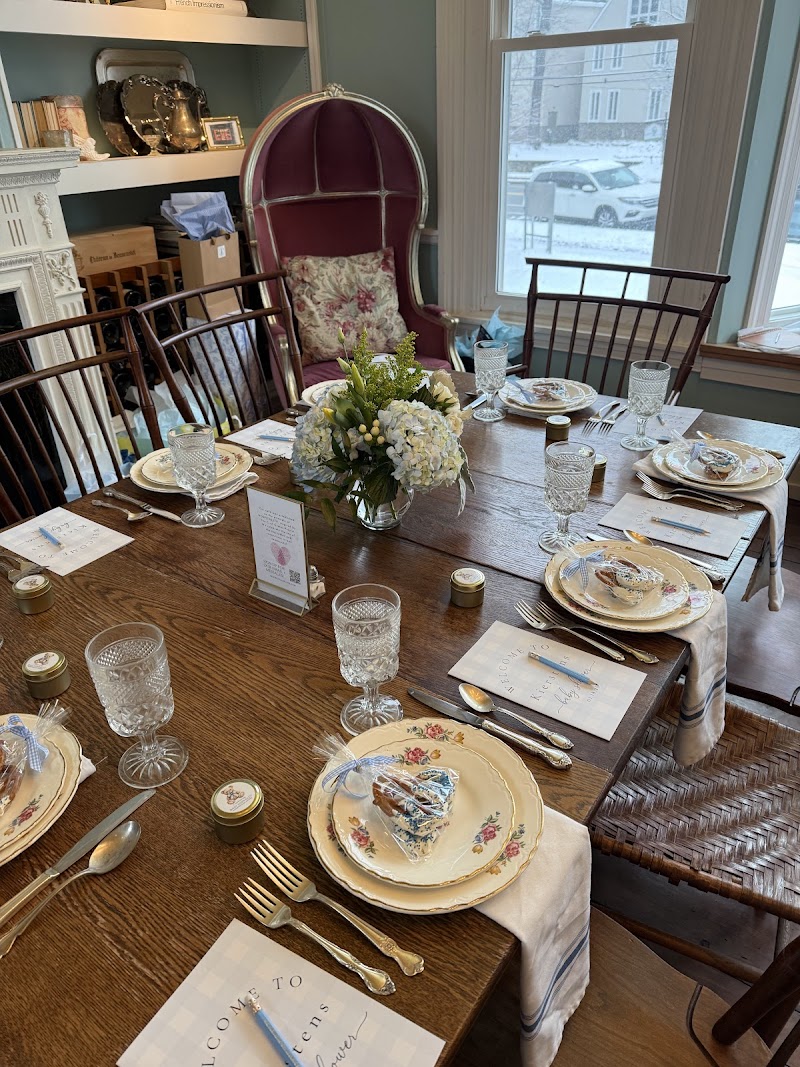 Centreville Place: Cafe + Market