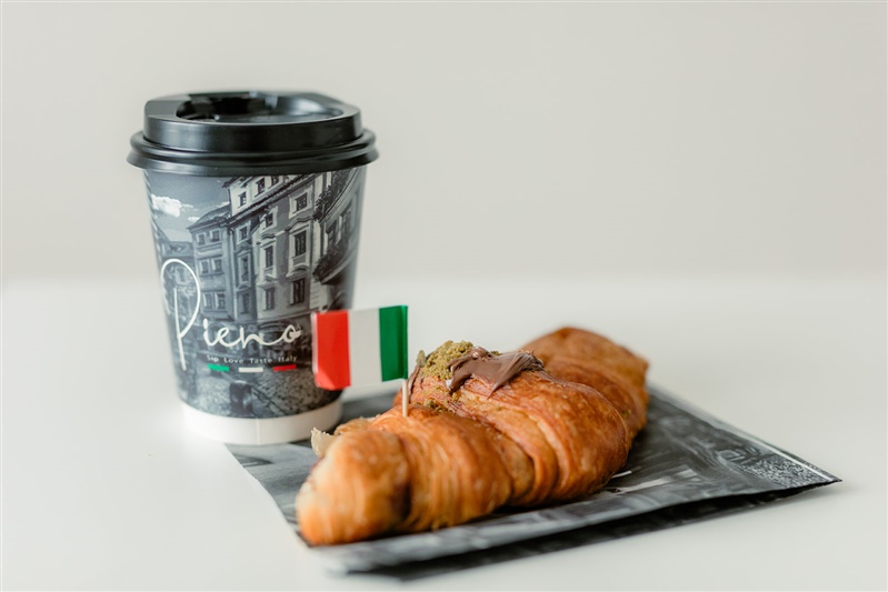 Pieno Coffee Trailer 1