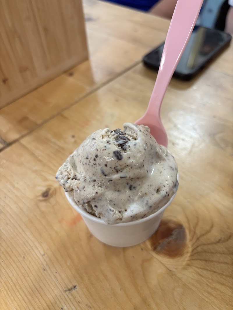 Penguin Brothers | Dessert Catering and Ice Cream Shop