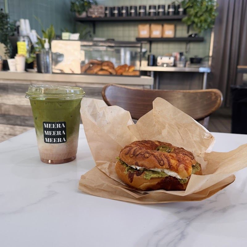 Meera: Coffee & Plants