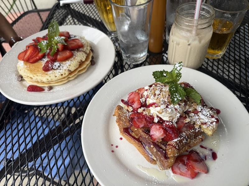 Frida's Breakfast and Lunch