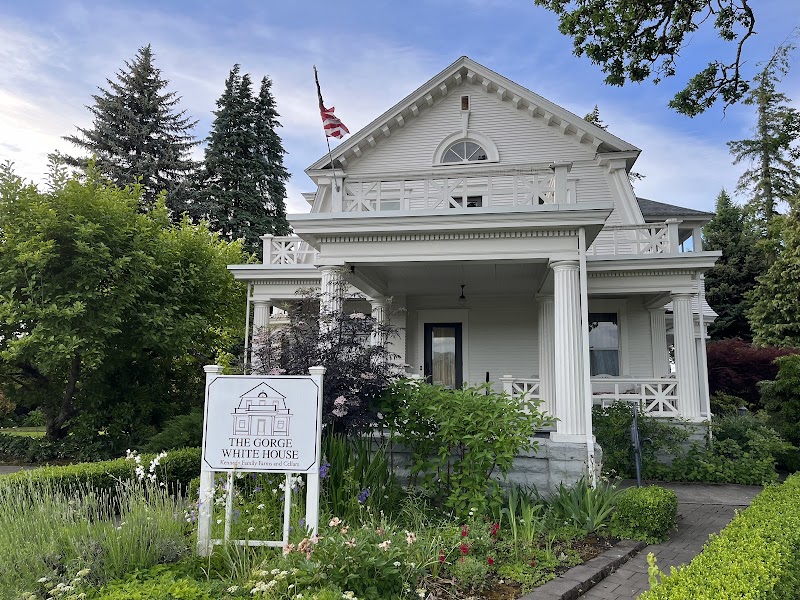 The Gorge White House