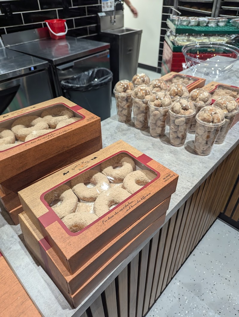 Rise'n Roll Bakery — Westfield