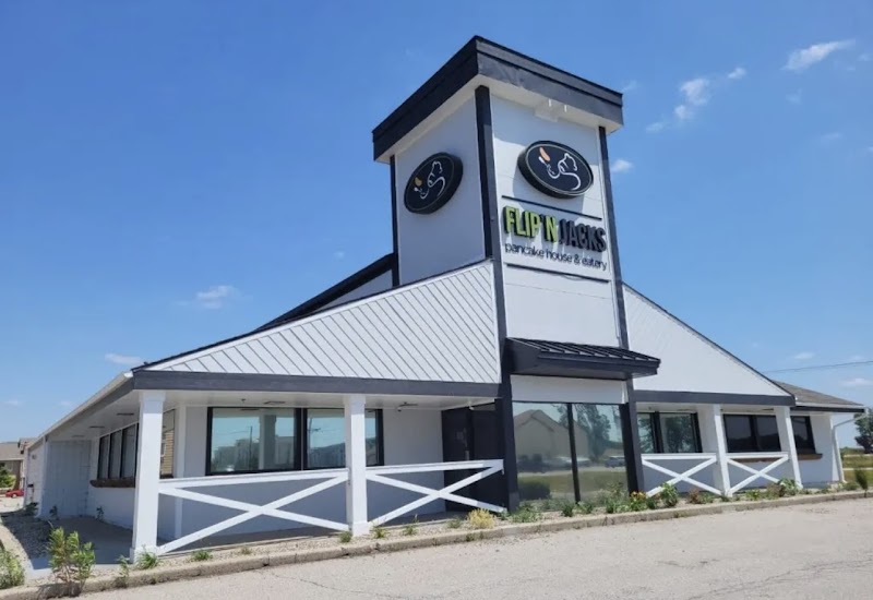 Flip'N Jacks Pancake House & Eatery